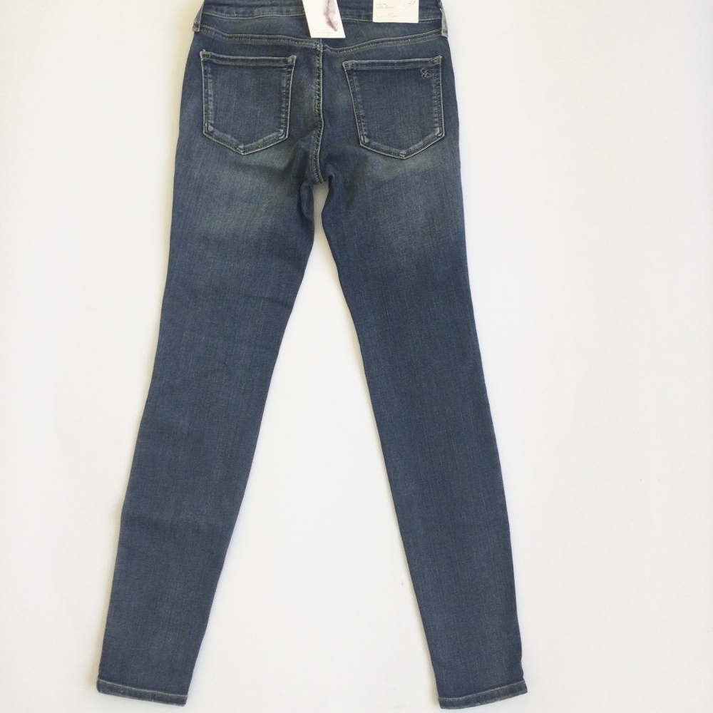 Jessica Simpson Kiss me super skinny jeans 27 New